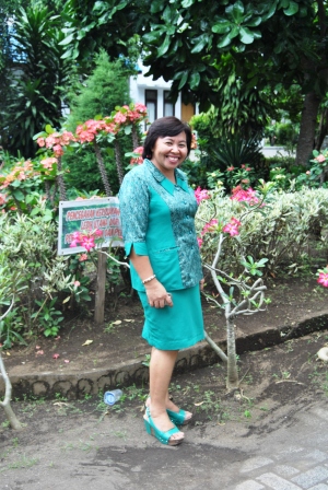 Maria Lengkong, S.Pd, M.Pd